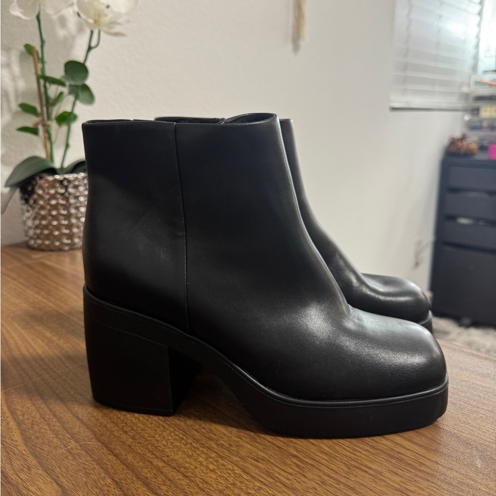 Limelight size 8.5 black womens Ankle Boots